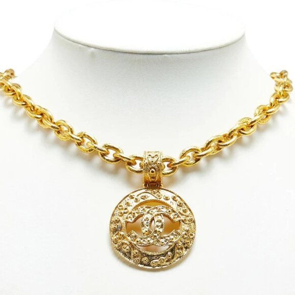 CHANEL CC Logo Round Vintage Necklace 26" Gold Tone 94A Auth - Picture 1 of 8
